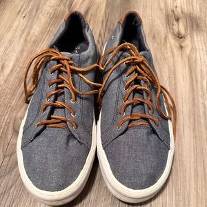 Men’s chambray Sperry
